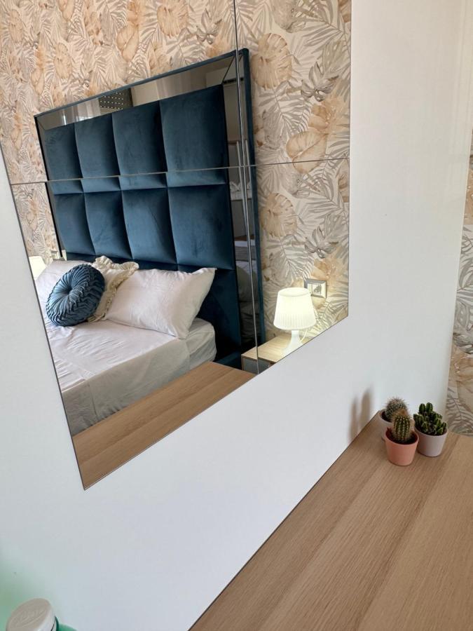 Airport Seaview Rooms Napels Buitenkant foto