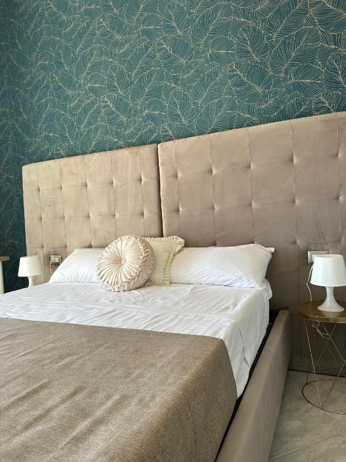 Airport Seaview Rooms Napels Buitenkant foto