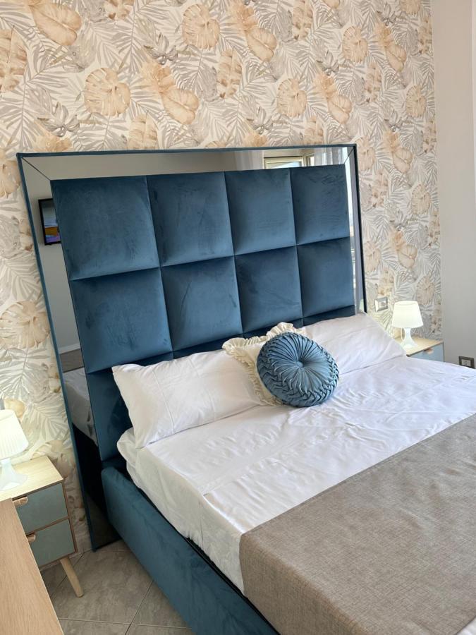 Airport Seaview Rooms Napels Buitenkant foto
